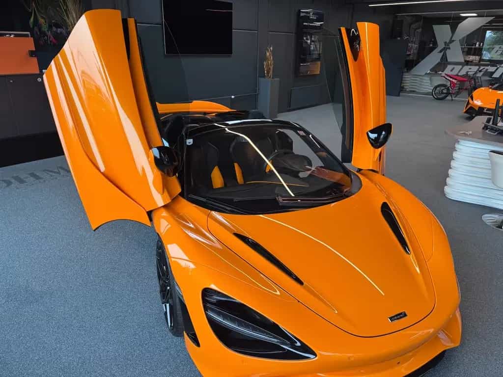 McLaren 750S Spider 05/2025-photo-2