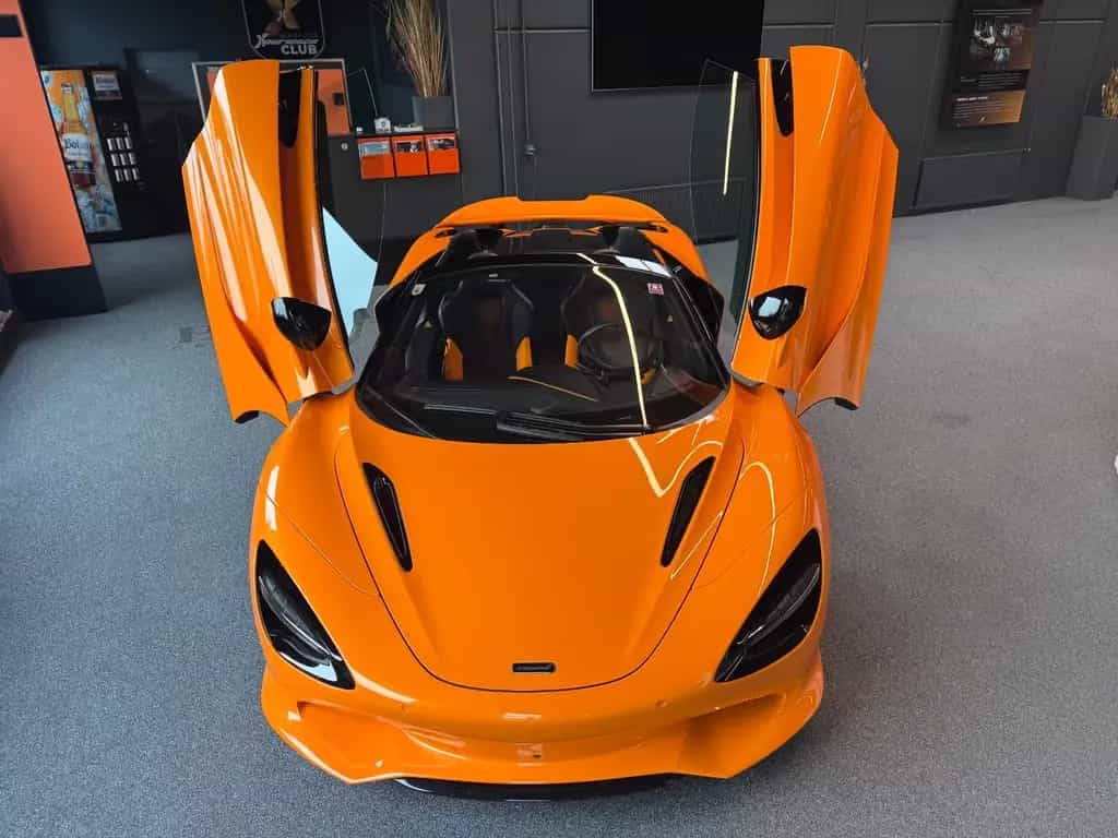 McLaren 750S Spider 05/2025-photo-6