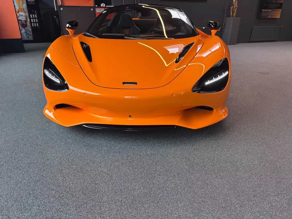 McLaren 750S Spider 05/2025-photo-9