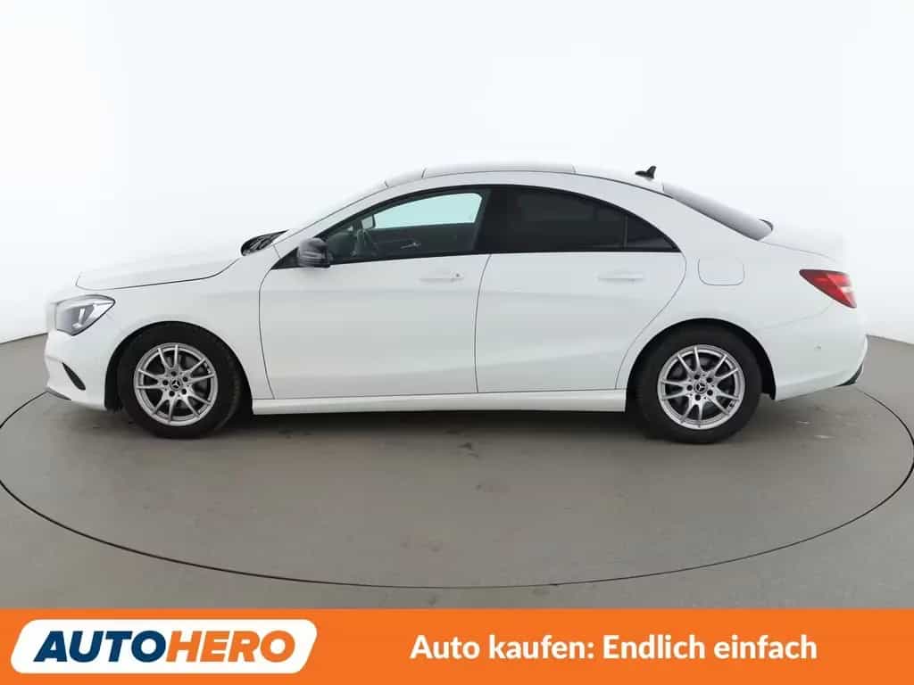 Mercedes-Benz CLA 200 CLA 200 Urban Aut.*NAVI*CAM*TEMPO*SHZ* 04/2018-photo-2