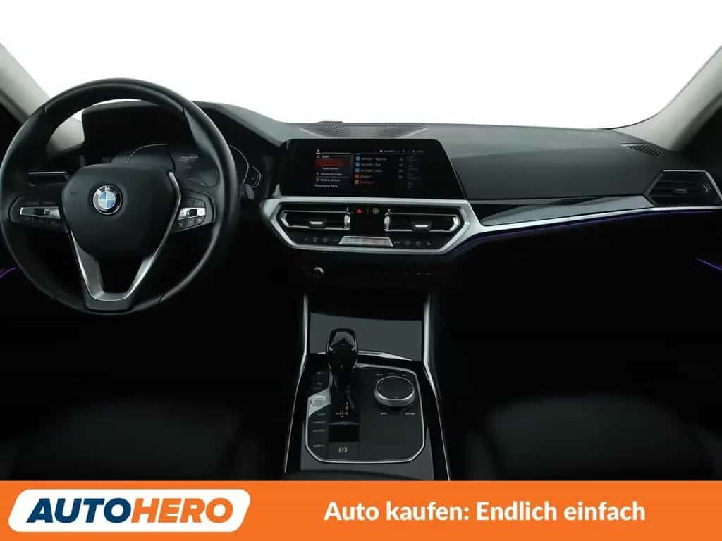 BMW 330 d Sport Line Aut.*NAVI*PDC*TEMPO*SHZ*ALU* 12/2020-photo-11