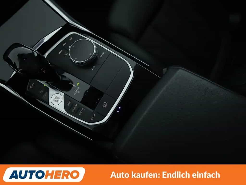 BMW 330 d Sport Line Aut.*NAVI*PDC*TEMPO*SHZ*ALU* 12/2020-photo-23
