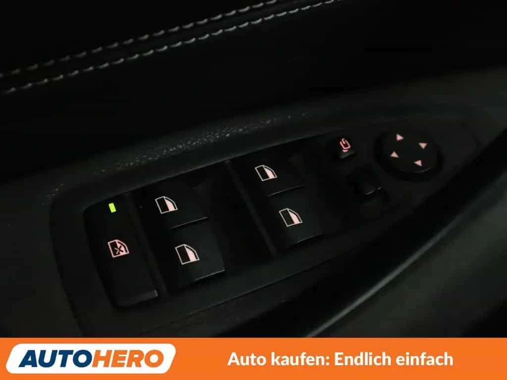 BMW X1 xDrive 25i M Sport Aut.*NAVI*LED*HEAD-UP*ACC* 01/2018-photo-28