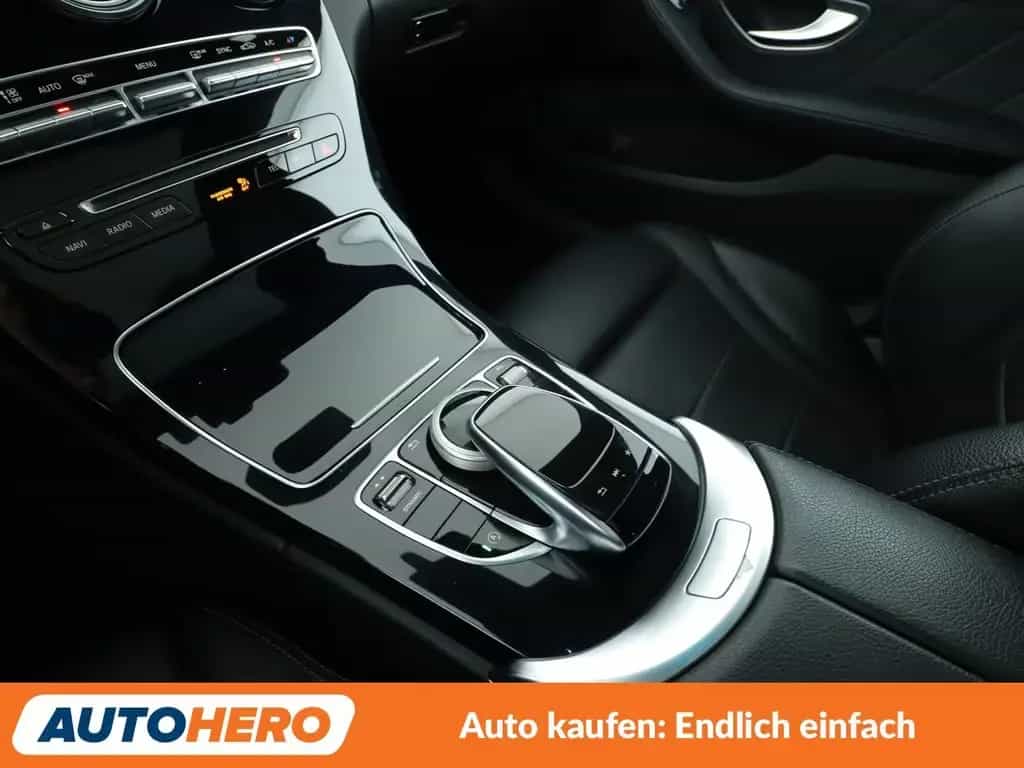 Mercedes-Benz C 300 T AMG Line Aut.*NAVI*LED*HUD*PANO*CAM*PDC* 03/2017-photo-24