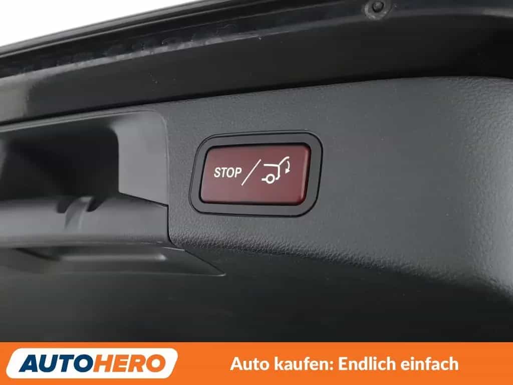 Mercedes-Benz C 300 T AMG Line Aut.*NAVI*LED*HUD*PANO*CAM*PDC* 03/2017-photo-30