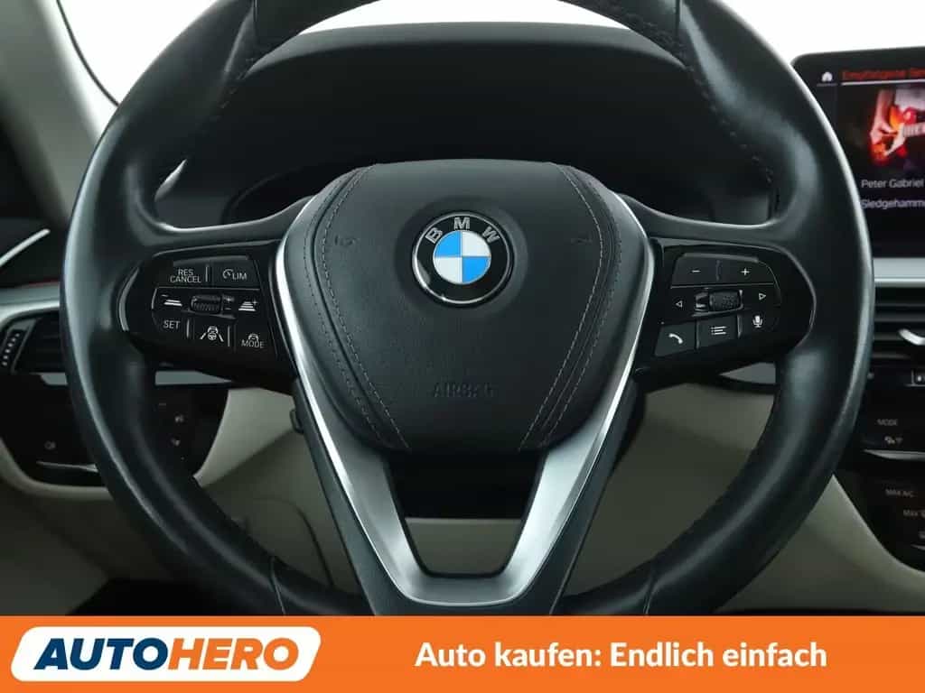 BMW 520 d Mild-Hybrid Aut.*NAVI*360CAM*ACC*SHZ*ALU* 11/2020-photo-18