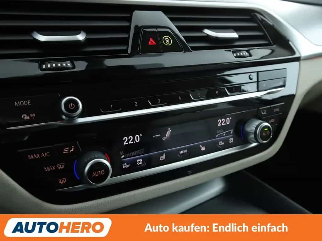 BMW 520 d Mild-Hybrid Aut.*NAVI*360CAM*ACC*SHZ*ALU* 11/2020-photo-23