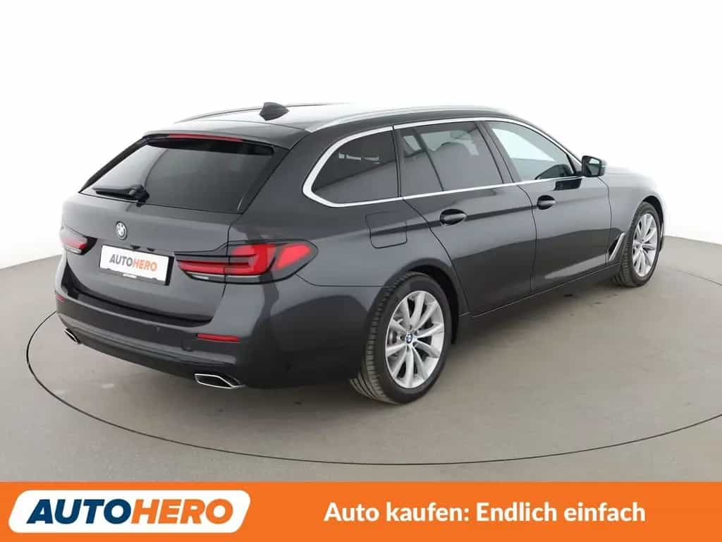 BMW 520 d Mild-Hybrid Aut.*NAVI*360CAM*ACC*SHZ*ALU* 11/2020-photo-5