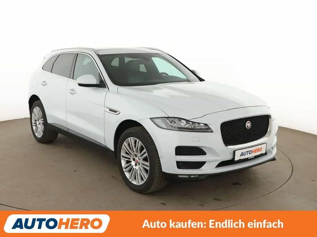 Jaguar F-Pace 25d Portfolio AWD Aut. *NAVI*VC*BI-XENON* 10/2017-photo-7