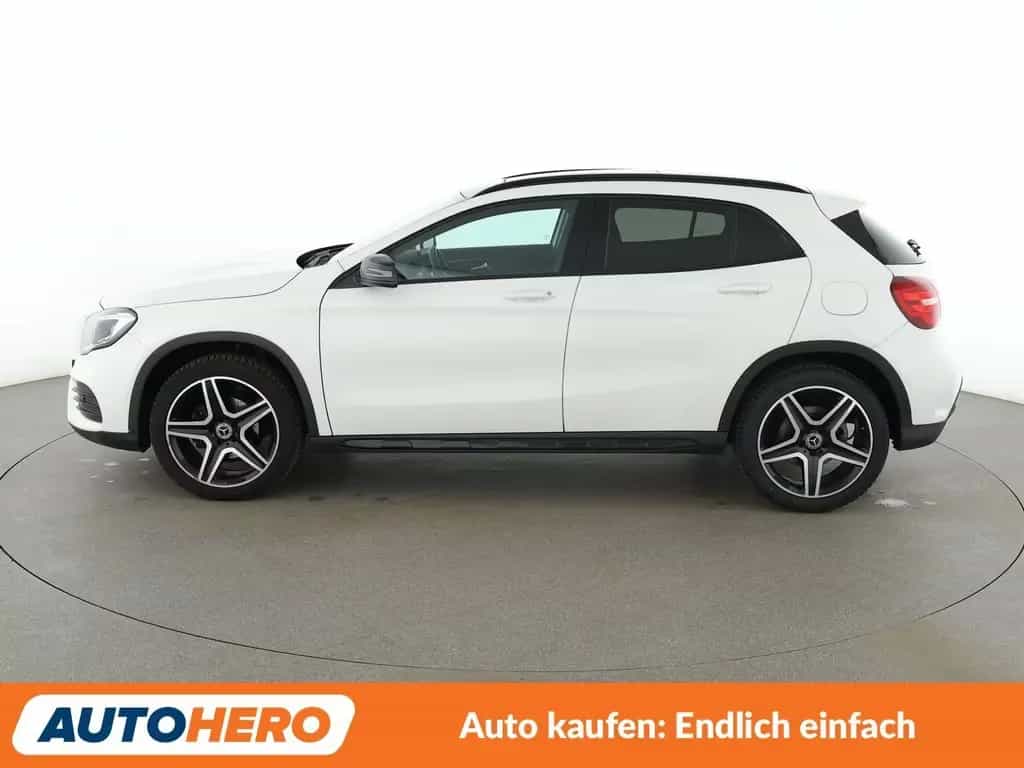 Mercedes-Benz GLA 200 GLA-Klasse GLA 200 AMG Line Aut.*NAVI*TEMPO*CAM* 11/2018-photo-2