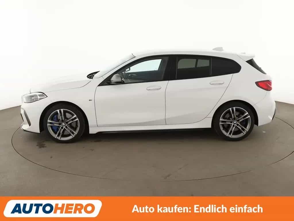 BMW M135 1er M135i xDrive Aut.*NAVI*HEAD-UP*LED*TEMPO*PDC 01/2021-photo-2