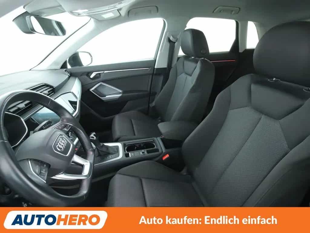Audi Q3 45 TFSI quattro S Line 08/2019-photo-9