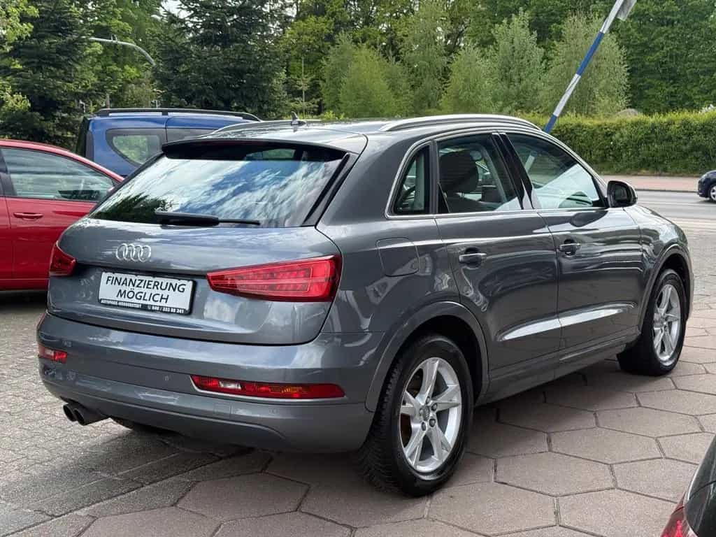 Audi Q3 sport quattro / Scheckheftgepflegt / Kamera 04/2015-photo-1