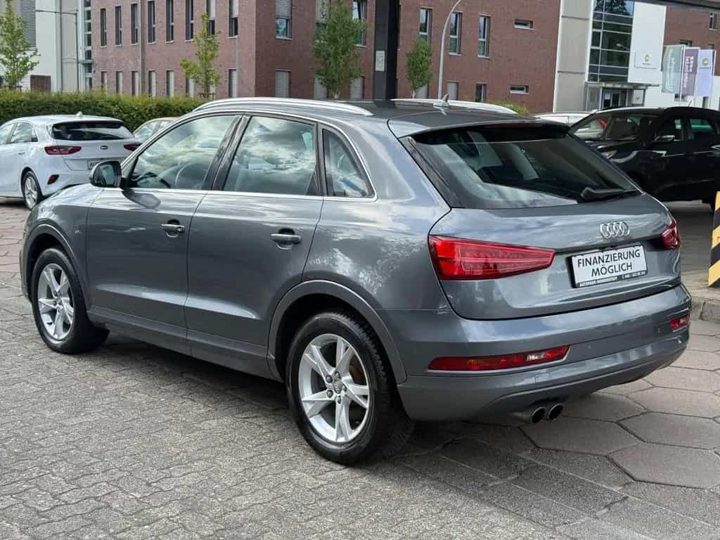 Audi Q3 sport quattro / Scheckheftgepflegt / Kamera 04/2015-photo-15