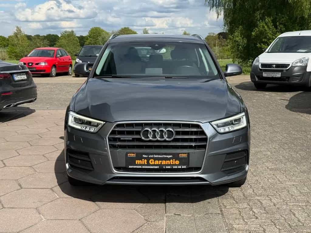 Audi Q3 sport quattro / Scheckheftgepflegt / Kamera 04/2015-photo-4