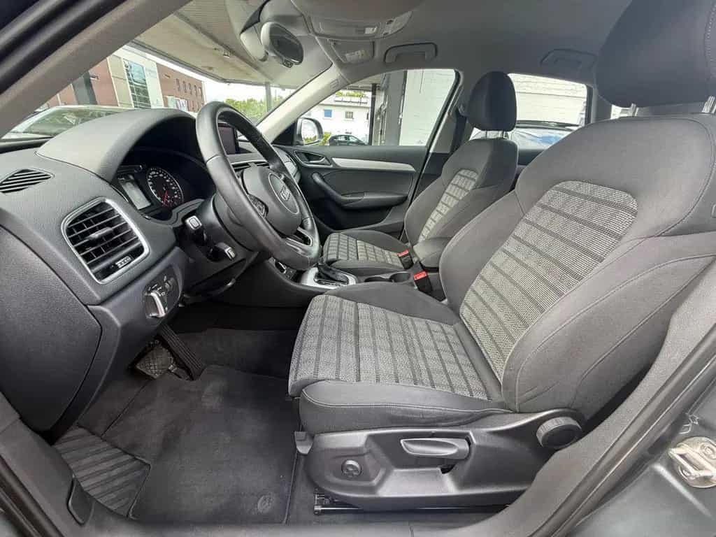 Audi Q3 sport quattro / Scheckheftgepflegt / Kamera 04/2015-photo-5