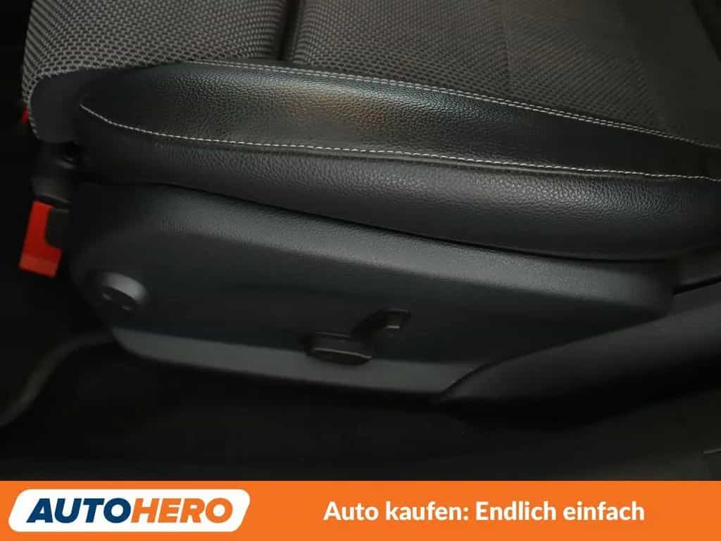 Mercedes-Benz E 200 T Avantgarde Aut.*NAVI*ACC*LED*CAM*SHZ* 11/2018-photo-27