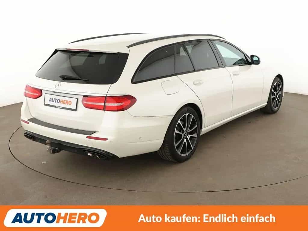Mercedes-Benz E 200 T Avantgarde Aut.*NAVI*ACC*LED*CAM*SHZ* 11/2018-photo-5