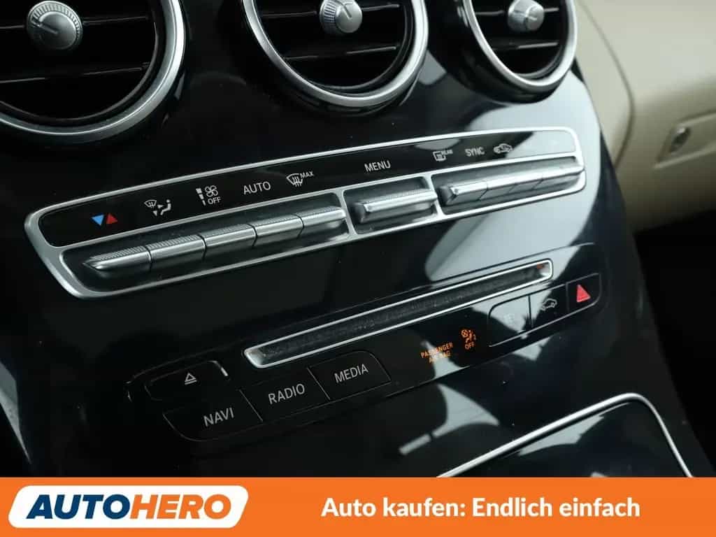 Mercedes-Benz C 180 CGI Avantgarde Aut.*LED*TEMPO*PDC*SHZ* 06/2018-photo-21