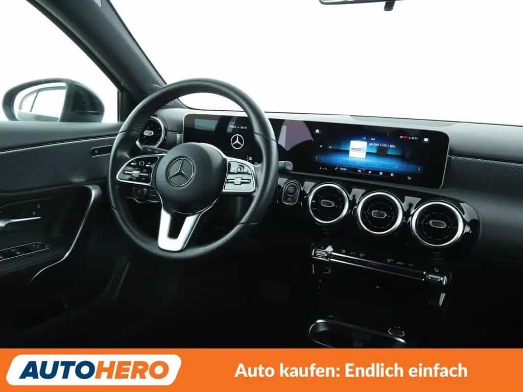 Mercedes-Benz A 250 Progressive Aut.*NAVI*LED*PDC*SHZ*TEMPO* 08/2018-photo-12