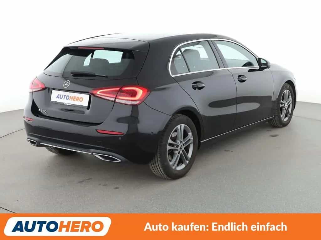 Mercedes-Benz A 250 Progressive Aut.*NAVI*LED*PDC*SHZ*TEMPO* 08/2018-photo-5