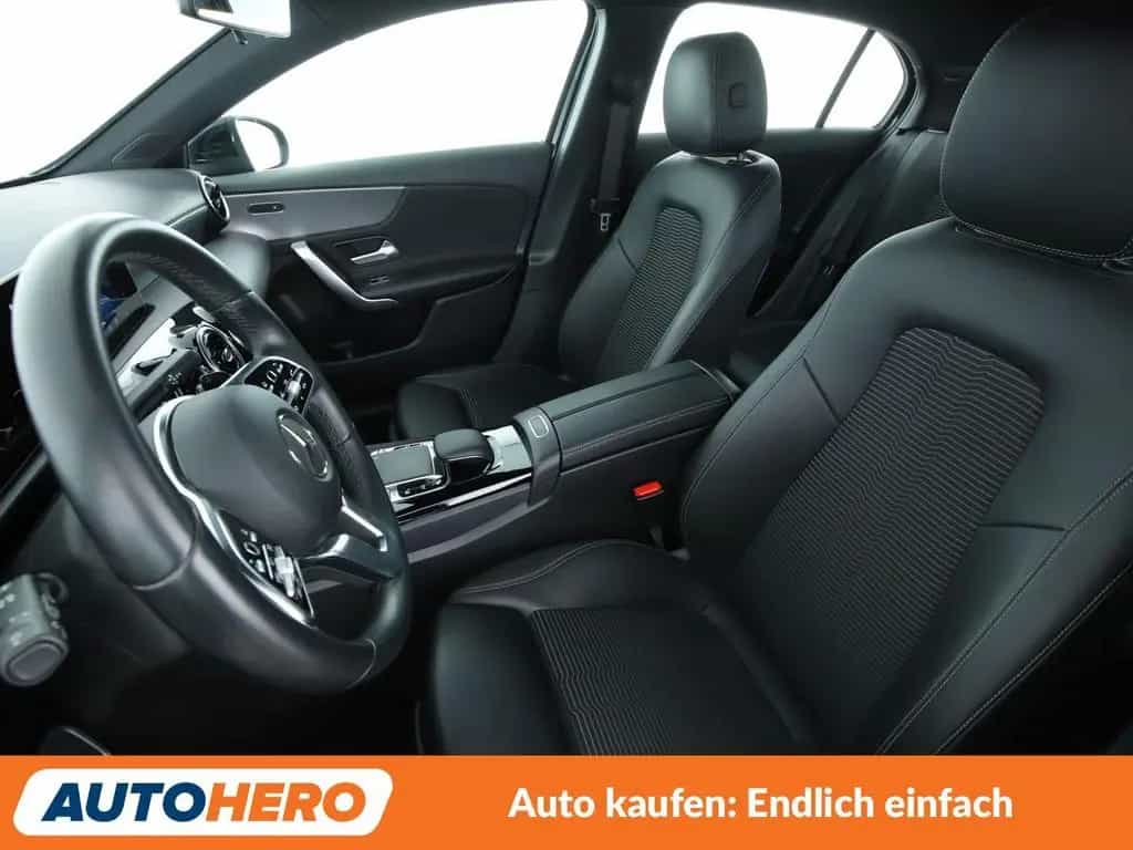 Mercedes-Benz A 250 Progressive Aut.*NAVI*LED*PDC*SHZ*TEMPO* 08/2018-photo-9