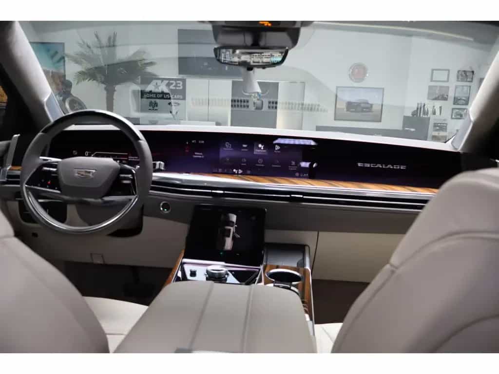 Cadillac Escalade Sport Platinum Black SUV 2026 22" AKG V 06/2026-photo-17