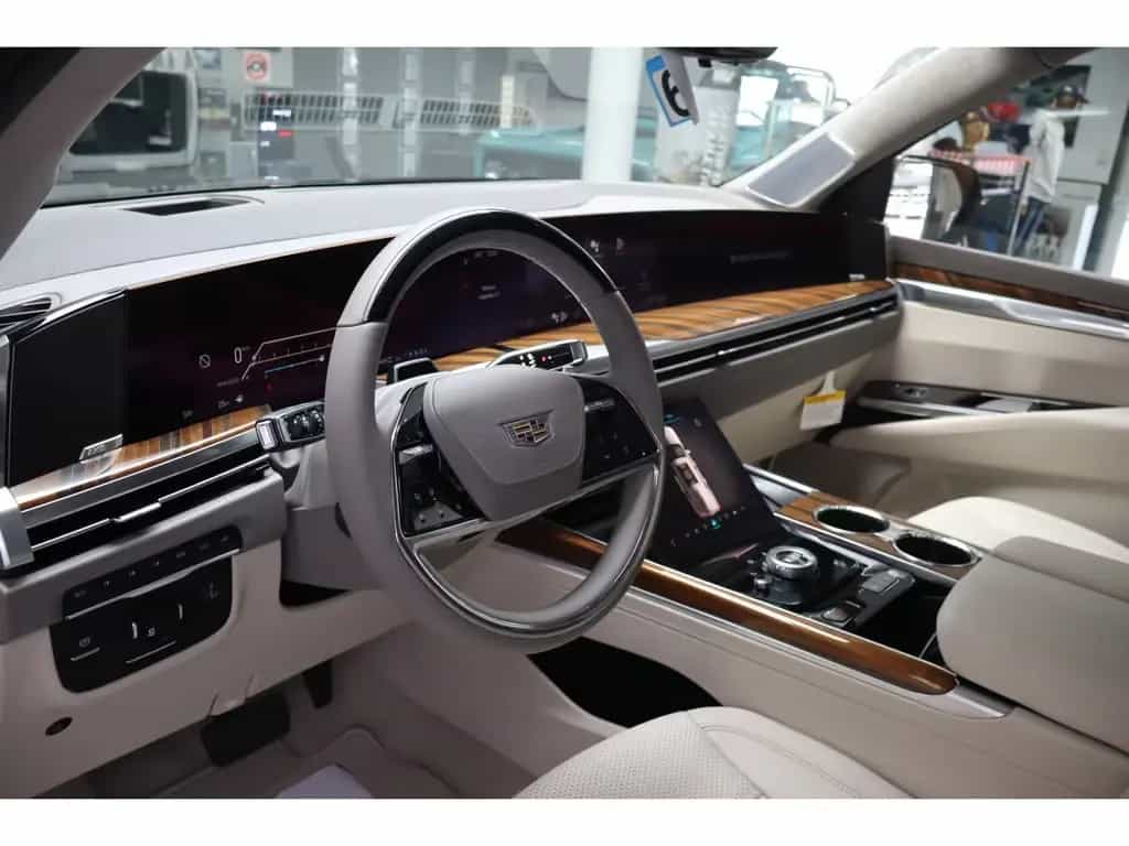 Cadillac Escalade Sport Platinum Black SUV 2026 22" AKG V 06/2026-photo-19