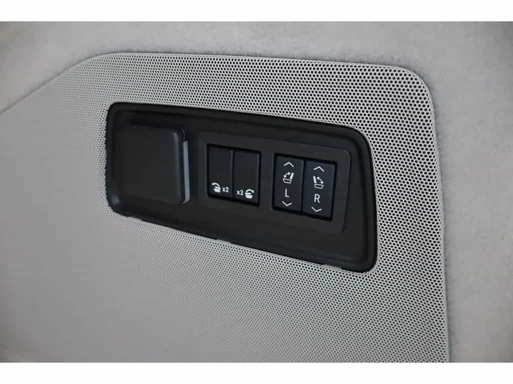 Cadillac Escalade Sport Platinum Black SUV 2026 22" AKG V 06/2026-photo-36