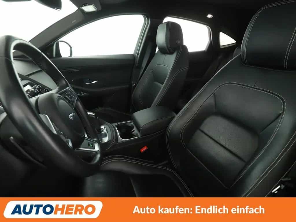 Jaguar E-Pace D180 R-Dynamic SE AWD Aut*LED*ACC*CAM*PDC 02/2020-photo-9