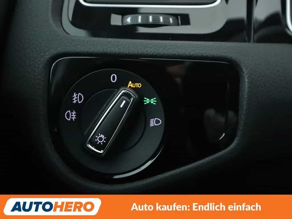 Volkswagen Golf VII 2.0 TSI GTI BMT Aut.*NAVI*LED*ACC*CAM* 01/2018-photo-25