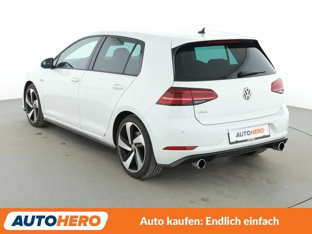 Volkswagen Golf VII 2.0 TSI GTI BMT Aut.*NAVI*LED*ACC*CAM* 01/2018-photo-3