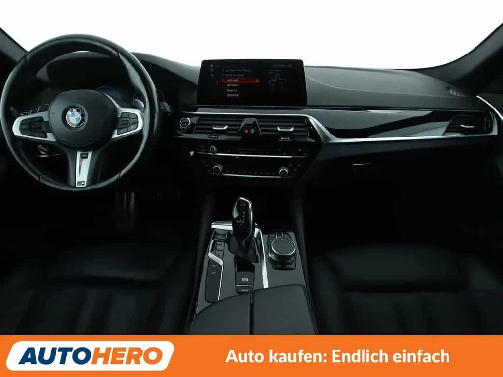 BMW 530 d xDrive M Sport Aut.*NAVI*LED*360CAM*SHZ*LHZ 01/2019-photo-11