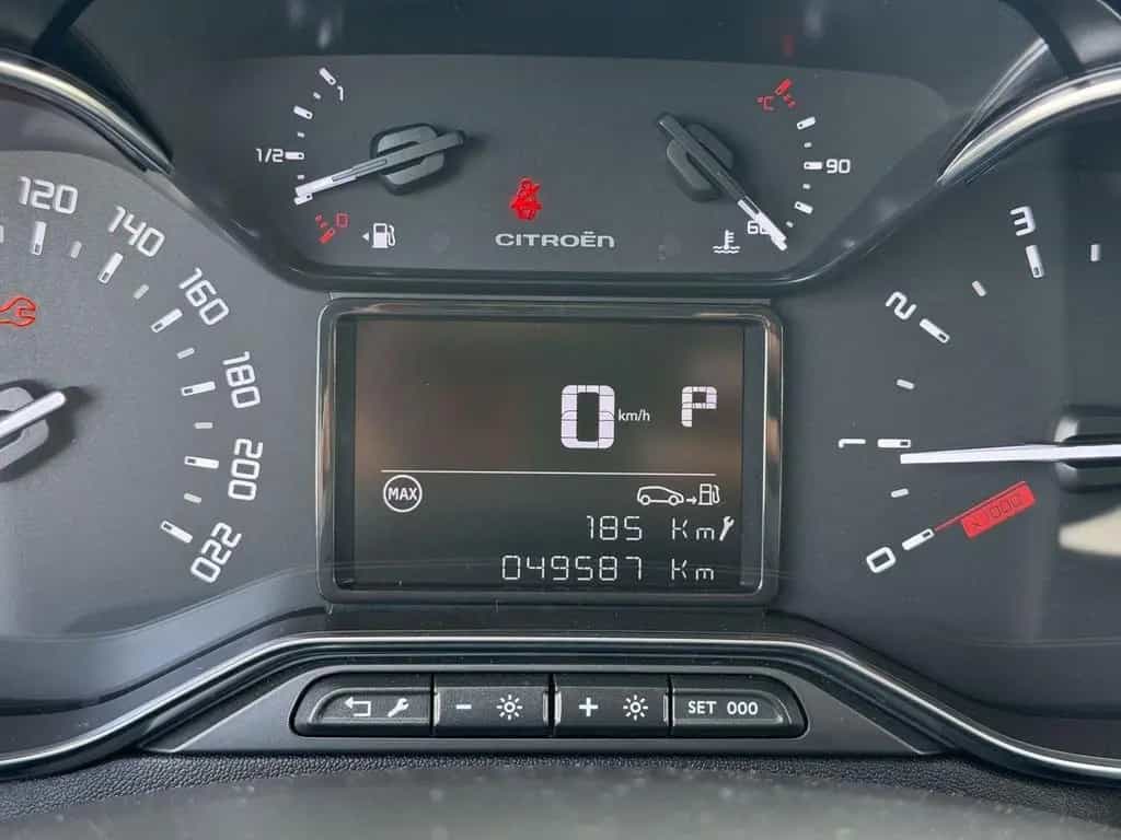 Citroën C3 Shine EAT6 Navi AppleAndro Eco-LED R-Cam PDC 11/2018-photo-17