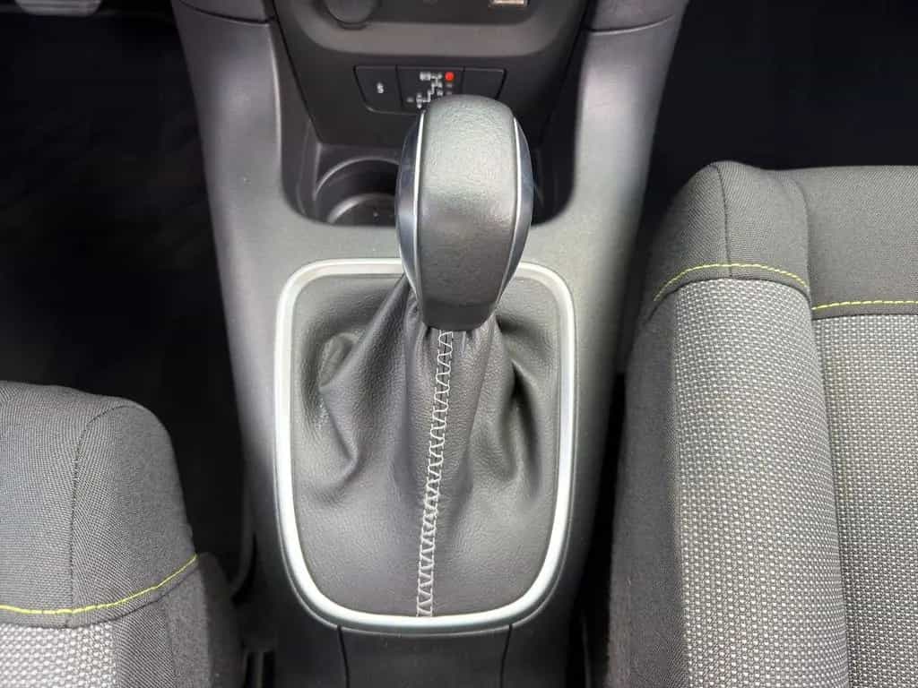 Citroën C3 Shine EAT6 Navi AppleAndro Eco-LED R-Cam PDC 11/2018-photo-19