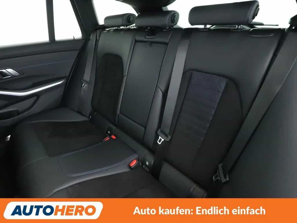 BMW 320 3er 320d M Sport Aut.*NAVI*TEMPO*LASER*PDC*SHZ* 07/2020-photo-13