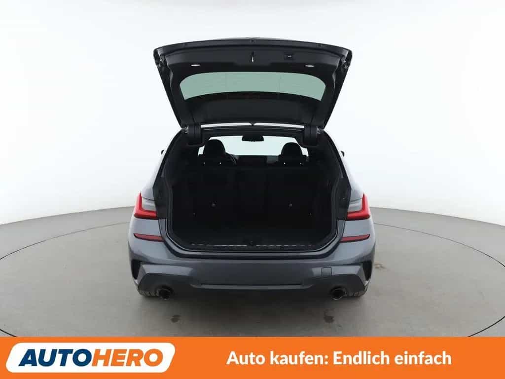 BMW 320 3er 320d M Sport Aut.*NAVI*TEMPO*LASER*PDC*SHZ* 07/2020-photo-16