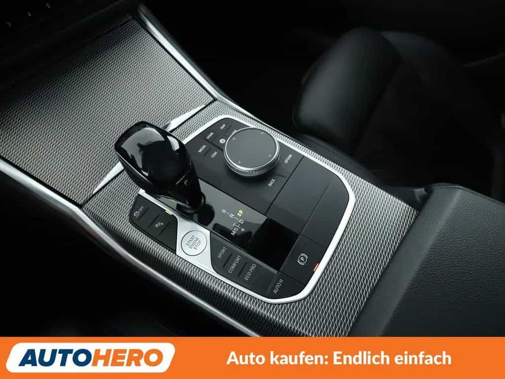 BMW 320 3er 320d M Sport Aut.*NAVI*TEMPO*LASER*PDC*SHZ* 07/2020-photo-23