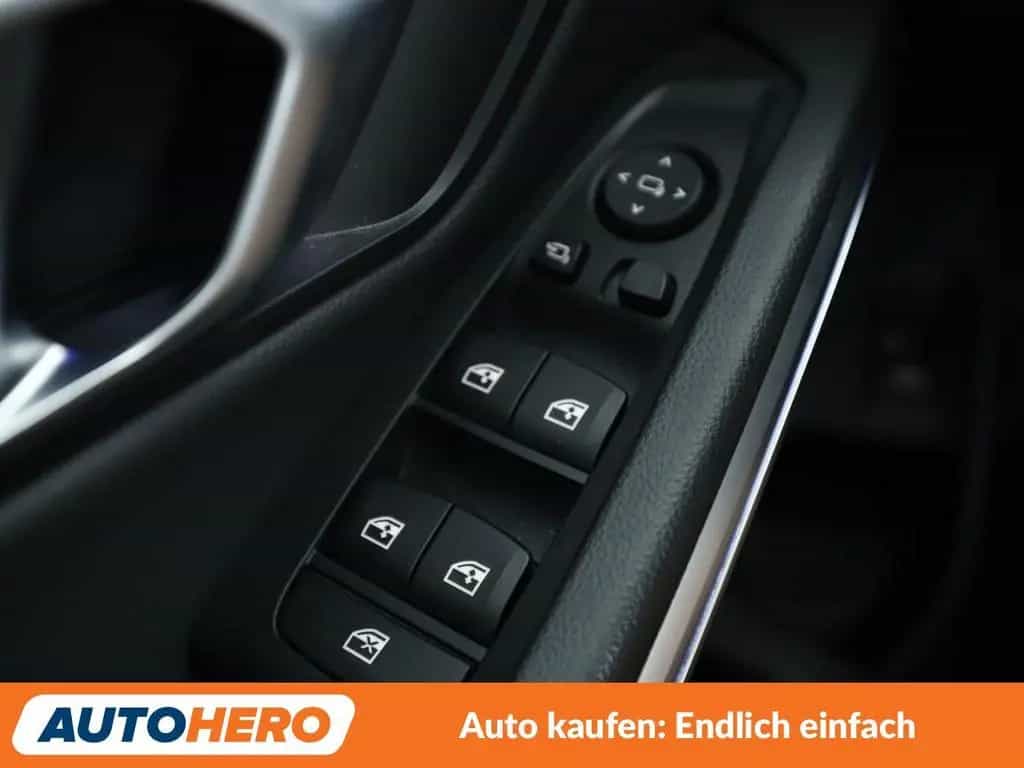 BMW 320 3er 320d M Sport Aut.*NAVI*TEMPO*LASER*PDC*SHZ* 07/2020-photo-24