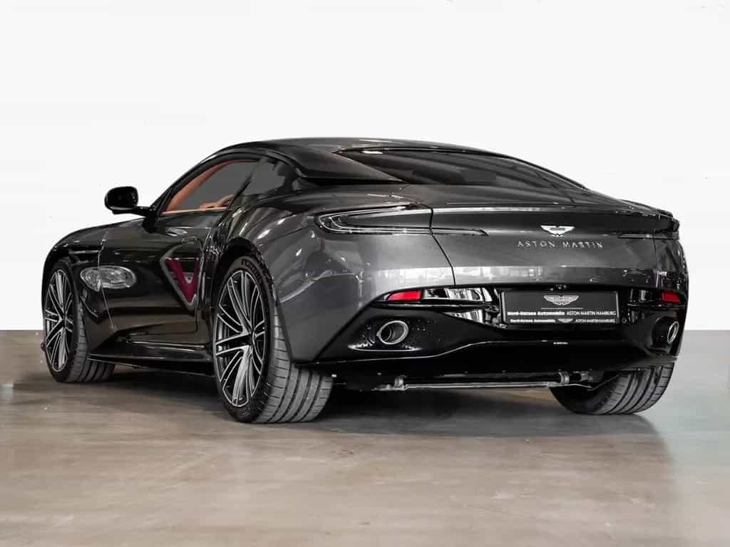 Aston Martin DB12 Coupe Aston Martin Hamburg null-photo-1
