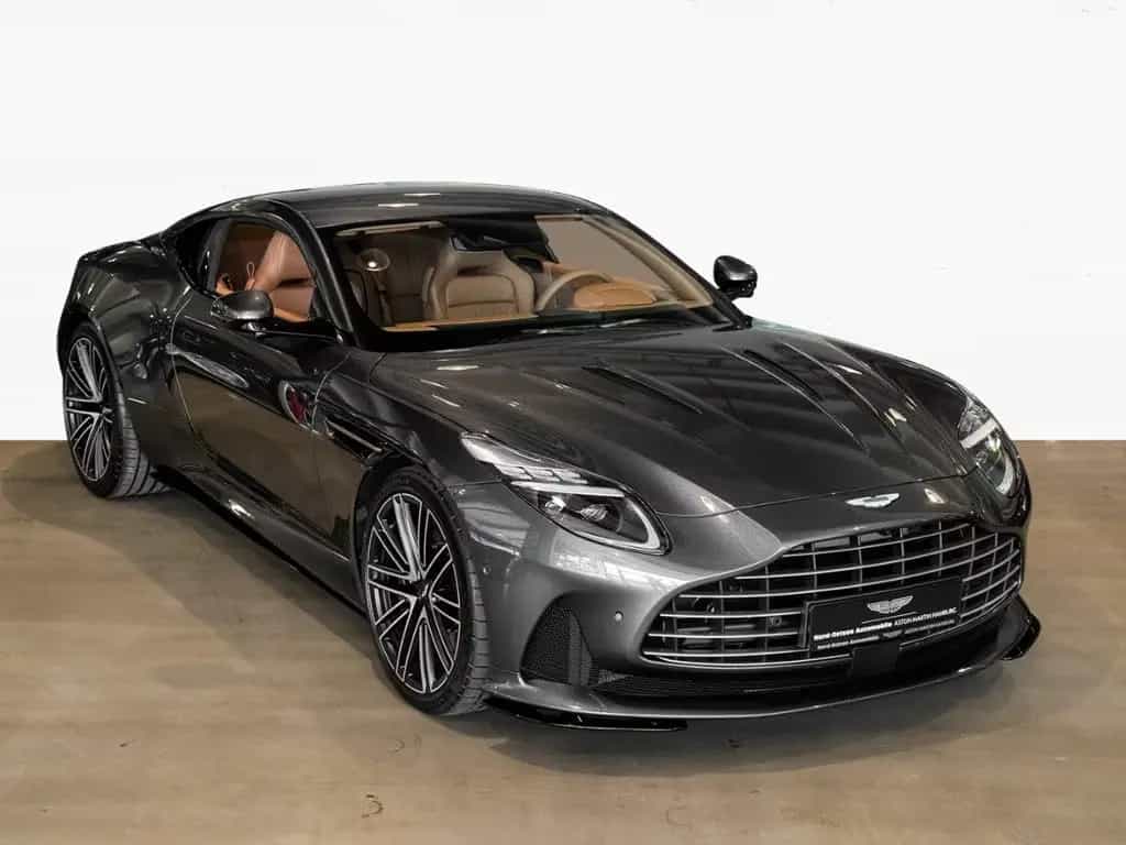 Aston Martin DB12 Coupe Aston Martin Hamburg null-photo-13
