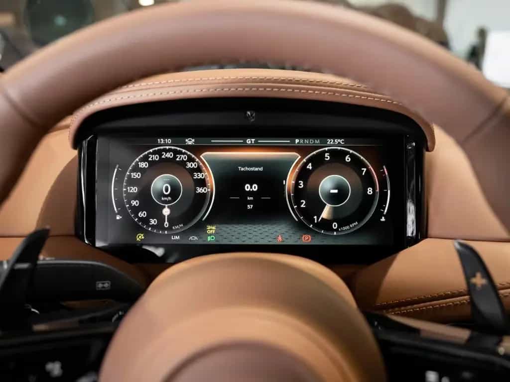 Aston Martin DB12 Coupe Aston Martin Hamburg null-photo-5