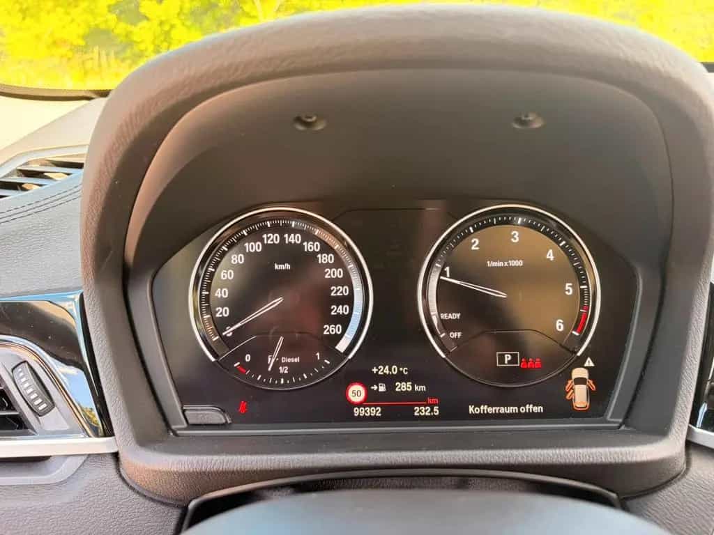 BMW X1 xDrive20d xLine 04/2021-photo-11