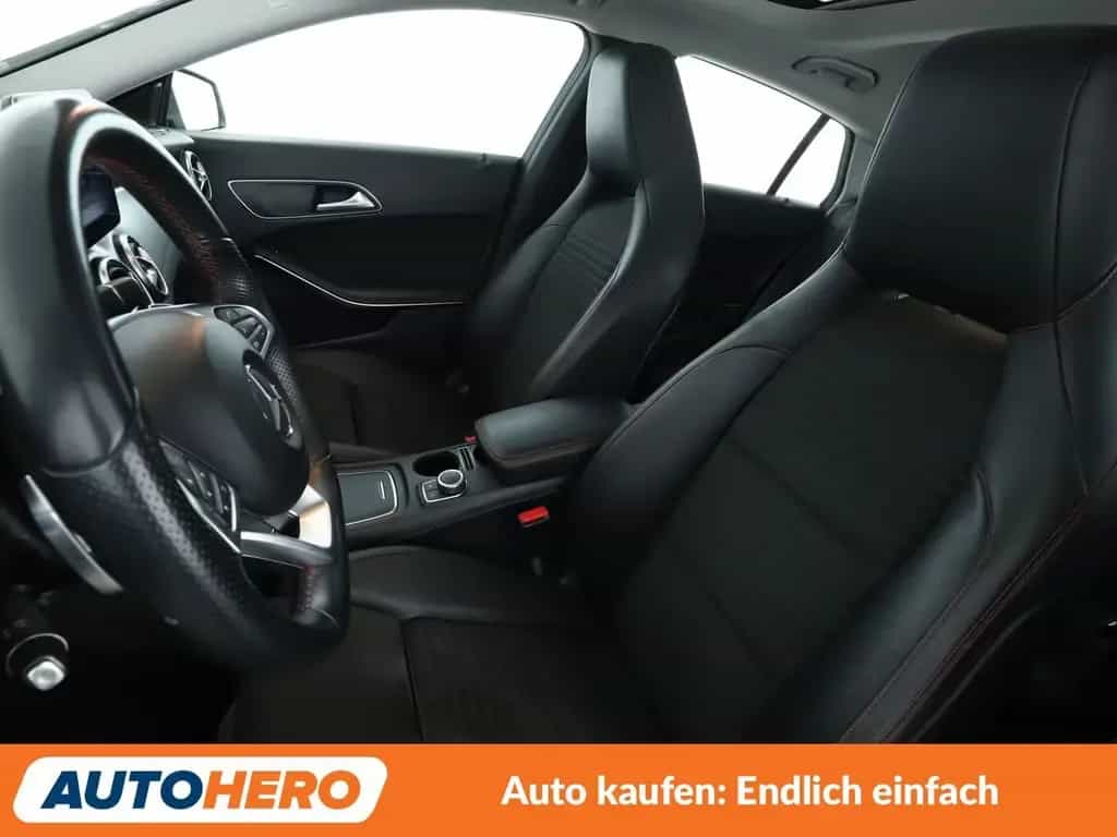 Mercedes-Benz CLA 180 Shooting Brake CLA-Klasse CLA 180 Shooting Brake AMG Line Aut 04/2018-photo-9