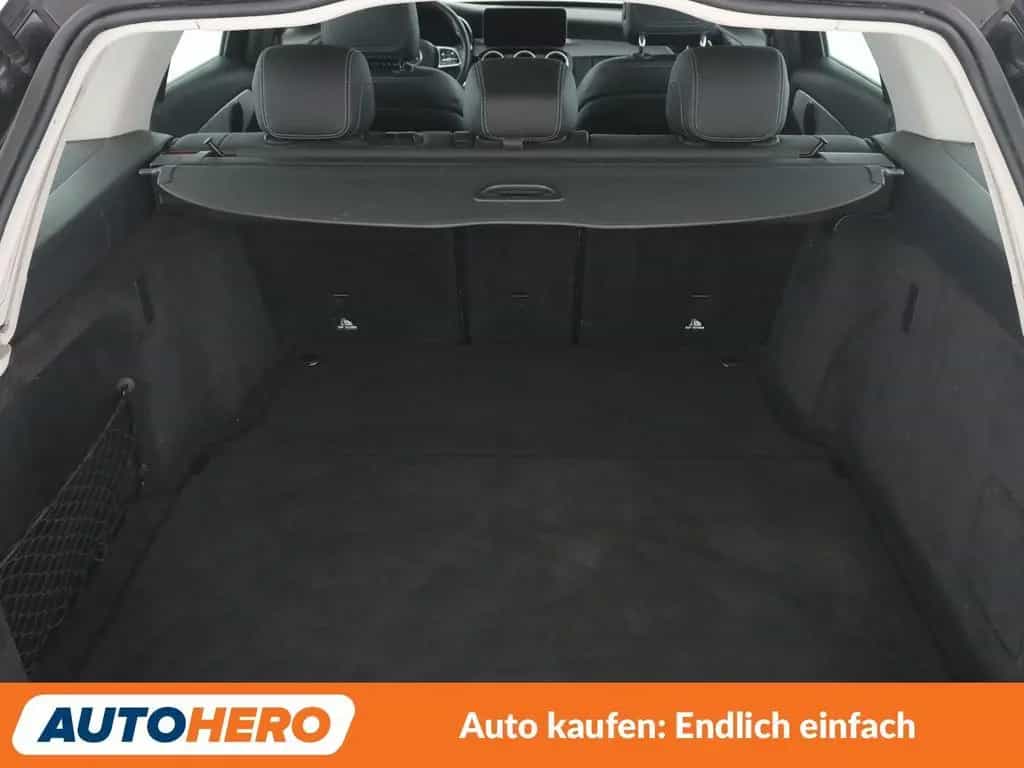 Mercedes-Benz C 300 T Avantgarde Aut.*NAVI*LED*HUD*ACC*360° 11/2018-photo-17