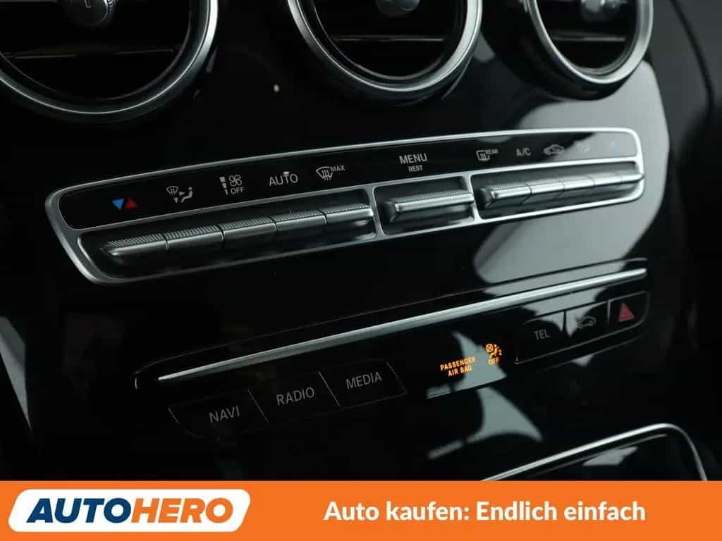 Mercedes-Benz C 300 T Avantgarde Aut.*NAVI*LED*HUD*ACC*360° 11/2018-photo-23