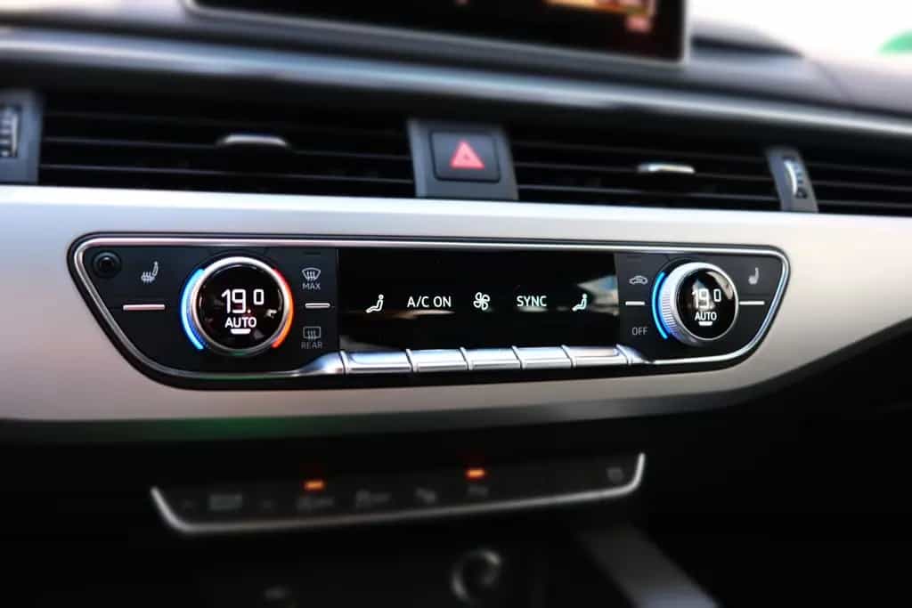 Audi A4 40 TDI Avant S tr. quattro "LED"ACC"PANO" 01/2019-photo-19