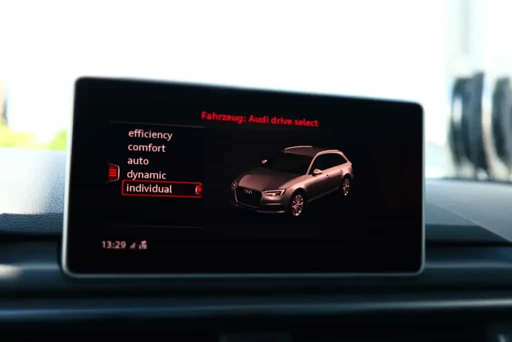 Audi A4 40 TDI Avant S tr. quattro "LED"ACC"PANO" 01/2019-photo-26