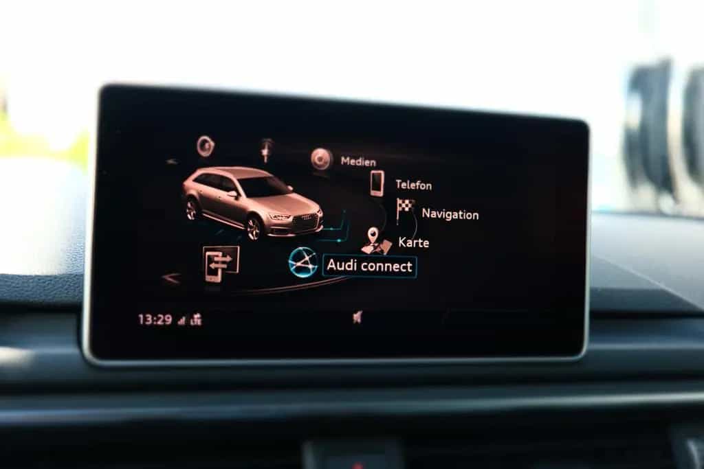 Audi A4 40 TDI Avant S tr. quattro "LED"ACC"PANO" 01/2019-photo-32