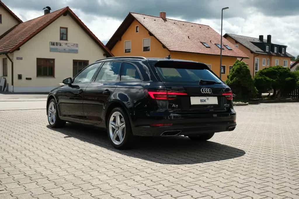 Audi A4 40 TDI Avant S tr. quattro "LED"ACC"PANO" 01/2019-photo-7